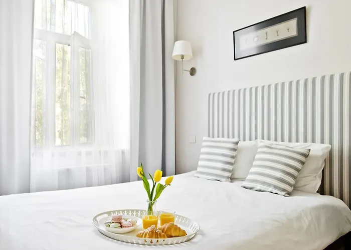 Cozy Studio In Old Town By Urban Rent